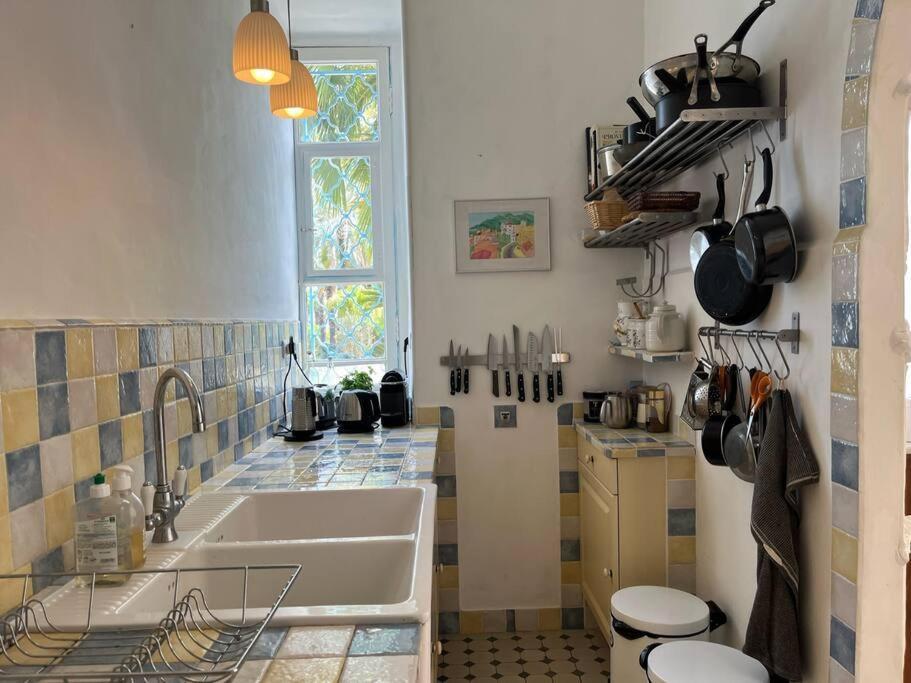 Beautiful Garden Apartment Steps From The Beach Mentona Zewnętrze zdjęcie