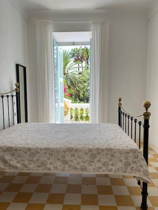 Beautiful Garden Apartment Steps From The Beach Mentona Zewnętrze zdjęcie